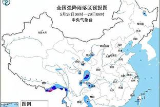 对阵拉齐奥赛前，小基耶萨领取尤文8月最佳球员奖杯